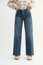 Load image into Gallery viewer, The Shay Jeans