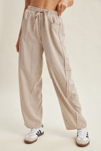 Load image into Gallery viewer, The Juliana Pant